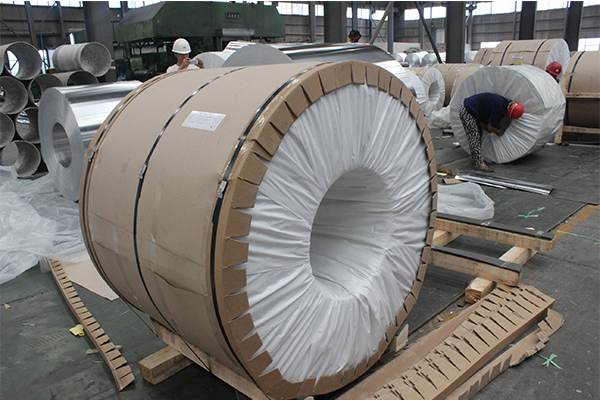 鋁卷一噸多少錢？